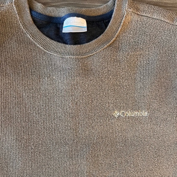 Men’s Columbia wool fleece lined crewneck (tan color) - Picture 2 of 10